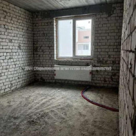 Продам квартиру, Шевченковский пер. , 2  ком., 56 м², без внутренних работ