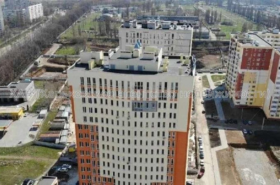 Продам квартиру, Гвардейцев Широнинцев ул. , 2 кім., 61 м², без внутренних работ 