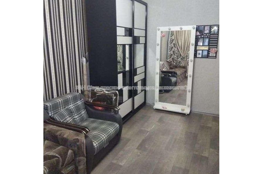 Продам квартиру, Победы просп. , 3  ком., 70 м², частичный ремонт 