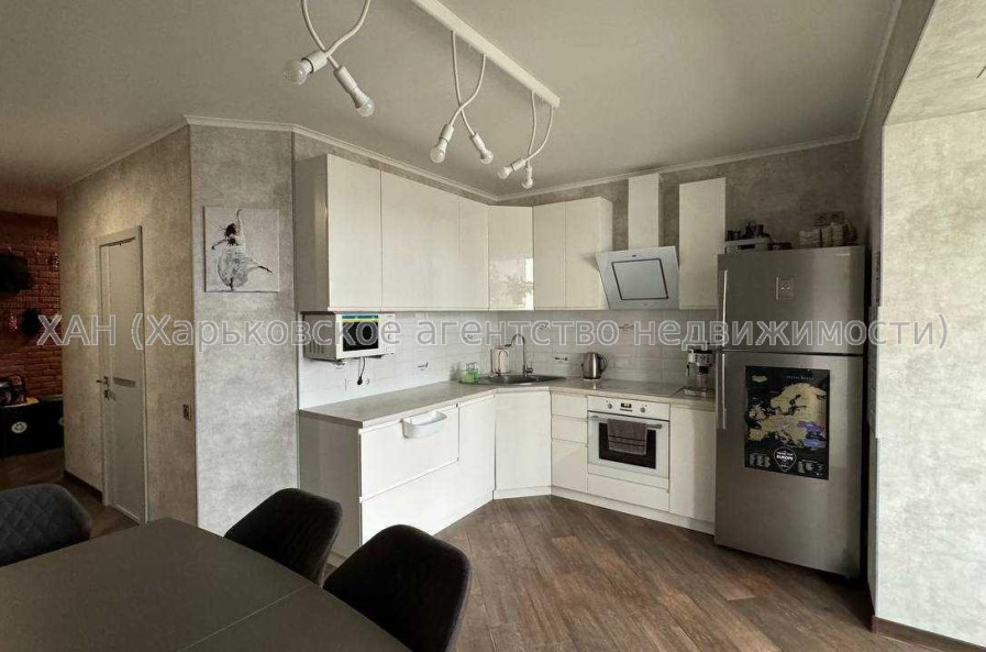 Продам квартиру, Гвардейцев Широнинцев ул. , 2  ком., 75 м², капитальный ремонт 