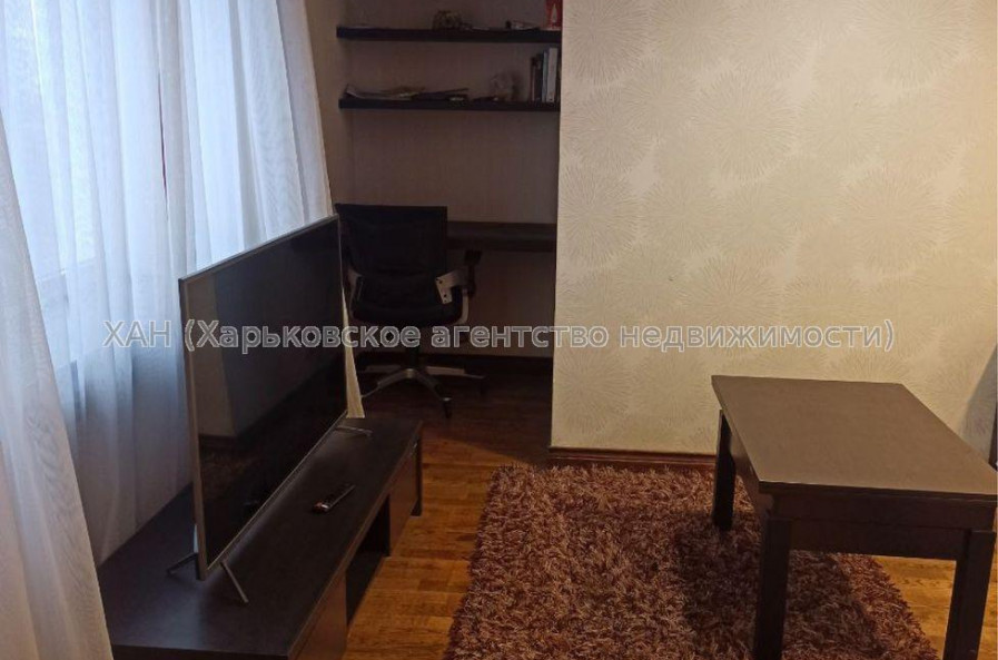 Продам квартиру, Клочковская ул. , 2  ком., 52 м², косметический ремонт 