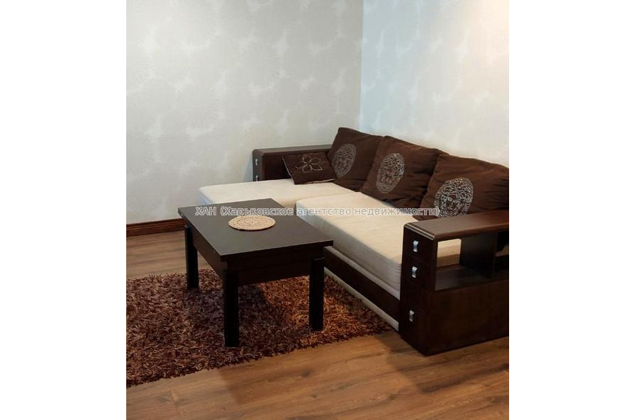 Продам квартиру, Клочковская ул. , 2  ком., 52 м², косметический ремонт 