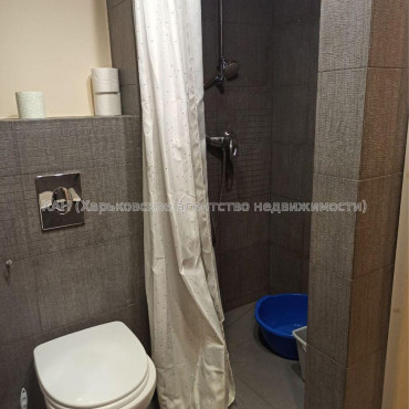 Продам квартиру, Клочковская ул. , 2  ком., 52 м², косметический ремонт 