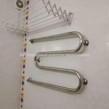 Продам квартиру, Валентиновская ул. , 2 кім., 49 м², евроремонт 