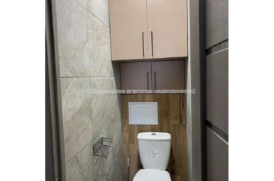 Продам квартиру, Зерновая ул. , 2 кім., 41 м², капитальный ремонт 