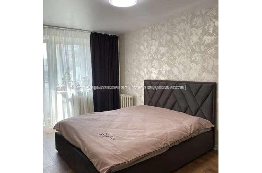 Продам квартиру, Зерновая ул. , 2 кім., 41 м², капитальный ремонт 