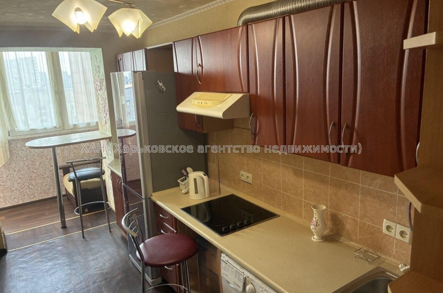 Продам квартиру, Москалёвская ул. , 1 кім., 37 м², косметический ремонт 