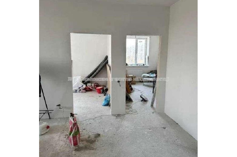 Продам квартиру, Холодногорская ул. , 3 кім., 90 м², без отделочных работ 