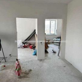 Продам квартиру, Холодногорская ул. , 3 кім., 90 м², без отделочных работ