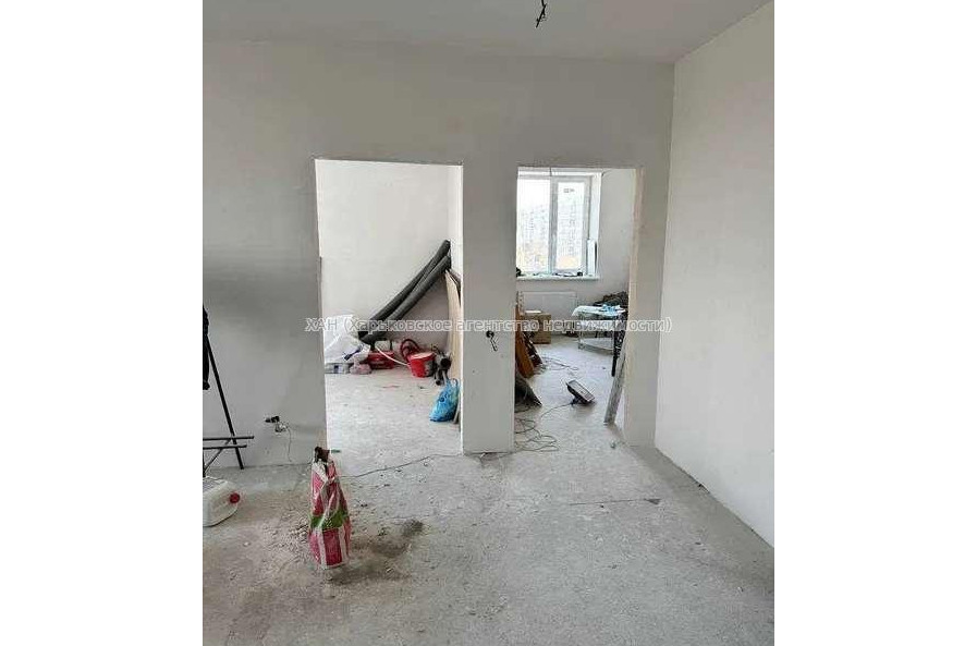 Продам квартиру, Холодногорская ул. , 3 кім., 90 м², без отделочных работ 