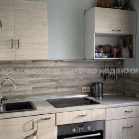 Продам квартиру, Мохначанская ул. , 2 кім., 52 м², капитальный ремонт