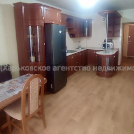 Продам квартиру, Барабашова академика ул. , 2 кім., 83 м², капитальный ремонт