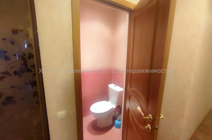 Продам квартиру, Барабашова академика ул. , 2 кім., 83 м², капитальный ремонт 