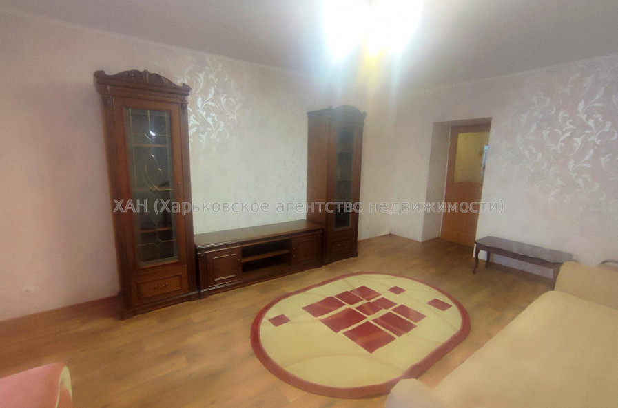 Продам квартиру, Барабашова академика ул. , 2 кім., 83 м², капитальный ремонт 
