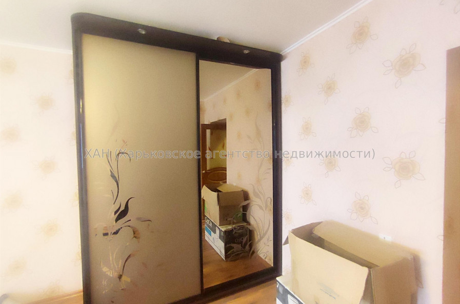 Продам квартиру, Барабашова академика ул. , 2 кім., 83 м², капитальный ремонт 