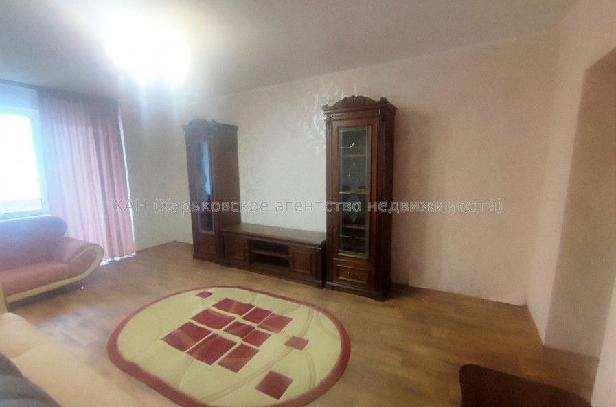 Продам квартиру, Барабашова академика ул. , 2 кім., 83 м², капитальный ремонт 