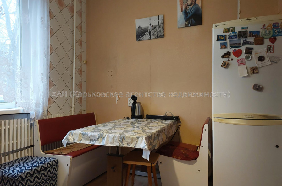 Здам квартиру, Ахсарова Энвера ул. , 2 кім., 50 м², косметический ремонт 