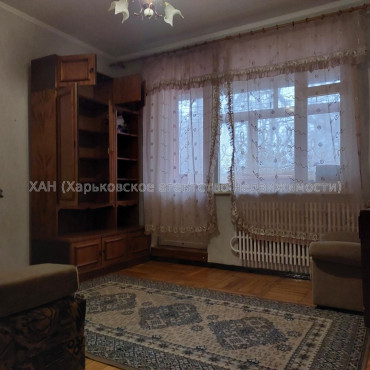 Здам квартиру, Ахсарова Энвера ул. , 2 кім., 50 м², косметический ремонт 