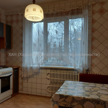 Здам квартиру, Ахсарова Энвера ул. , 2 кім., 50 м², косметический ремонт 