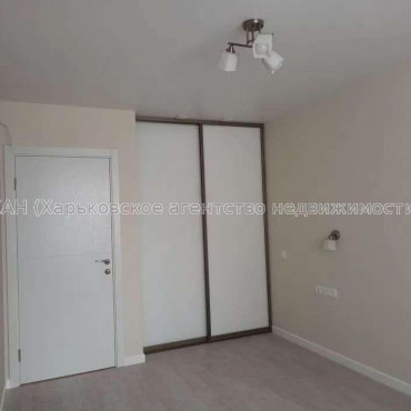 Продам квартиру, Гвардейцев Широнинцев ул. , 1 кім., 44 м², евроремонт 