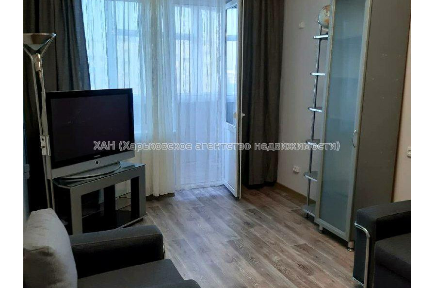 Продам квартиру, Салтовское шоссе , 2  ком., 44 м², капитальный ремонт 