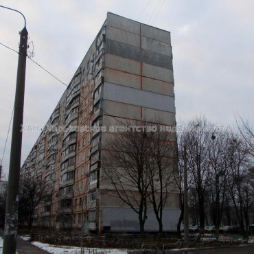 Продам квартиру, Салтовское шоссе , 2  ком., 44 м², капитальный ремонт 
