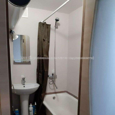 Продам квартиру, Салтовское шоссе , 2  ком., 44 м², капитальный ремонт 