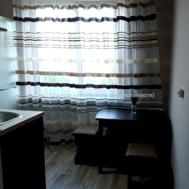 Продам квартиру, Салтовское шоссе , 2  ком., 44 м², капитальный ремонт 