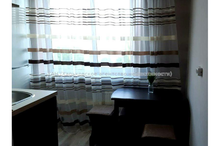 Продам квартиру, Салтовское шоссе , 2  ком., 44 м², капитальный ремонт 