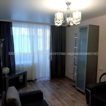 Продам квартиру, Салтовское шоссе , 2  ком., 44 м², капитальный ремонт 