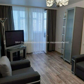 Продам квартиру, Салтовское шоссе , 2 кім., 44 м², капитальный ремонт