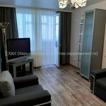 Продам квартиру, Салтовское шоссе , 2  ком., 44 м², капитальный ремонт 