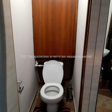 Продам квартиру, Салтовское шоссе , 2  ком., 44 м², капитальный ремонт 