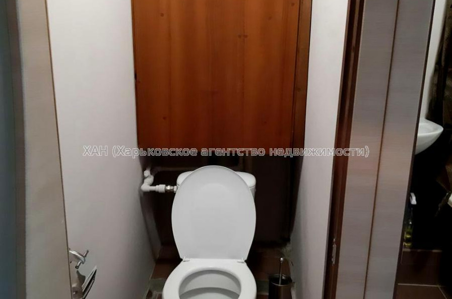 Продам квартиру, Салтовское шоссе , 2  ком., 44 м², капитальный ремонт 