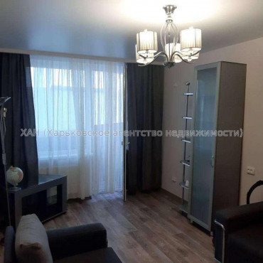 Продам квартиру, Салтовское шоссе , 2  ком., 44 м², капитальный ремонт 