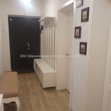 Продам квартиру, Глобинская ул. , 3 кім., 83 м², капитальный ремонт 