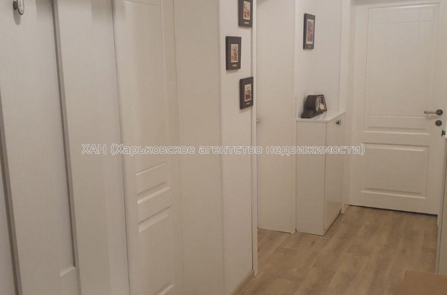 Продам квартиру, Глобинская ул. , 3 кім., 83 м², капитальный ремонт 