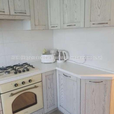 Продам квартиру, Глобинская ул. , 3 кім., 83 м², капитальный ремонт 