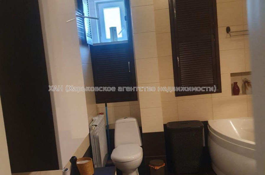 Продам квартиру, Глобинская ул. , 3 кім., 83 м², капитальный ремонт 