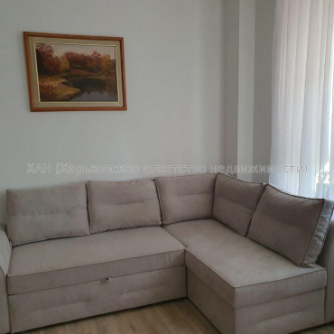 Продам квартиру, Глобинская ул. , 3 кім., 83 м², капитальный ремонт 