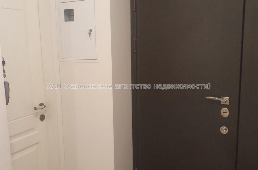 Продам квартиру, Глобинская ул. , 3 кім., 83 м², капитальный ремонт 