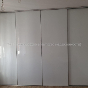 Продам квартиру, Глобинская ул. , 3 кім., 83 м², капитальный ремонт 