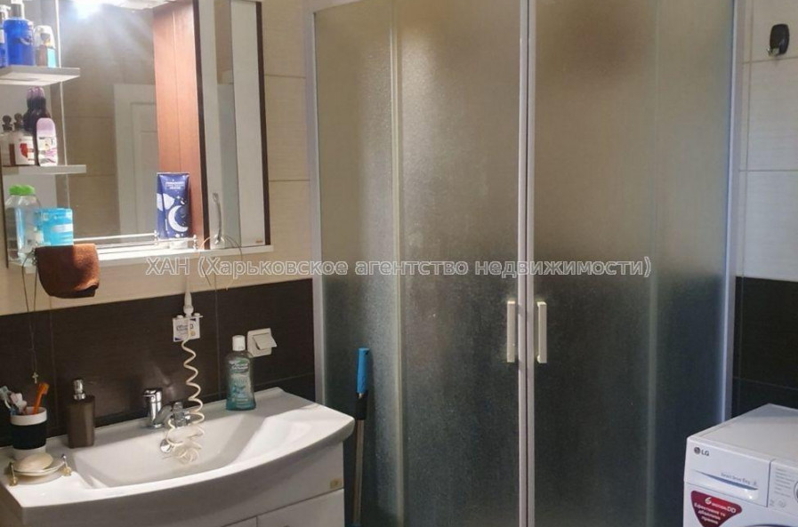 Продам квартиру, Глобинская ул. , 3 кім., 83 м², капитальный ремонт 