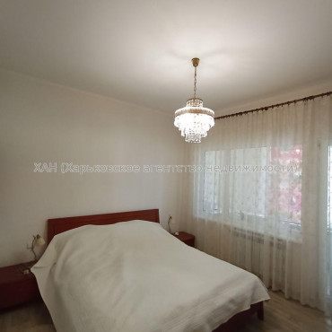 Продам квартиру, Глобинская ул. , 3 кім., 83 м², капитальный ремонт 