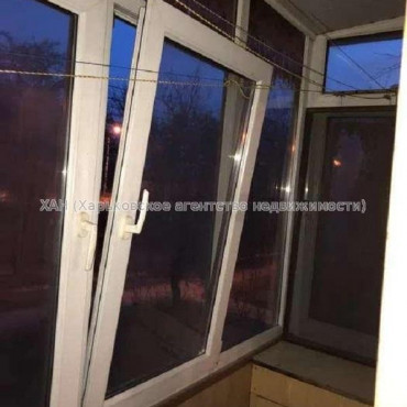 Продам квартиру, Мерефянское шоссе , 3 кім., 50 м², косметический ремонт 