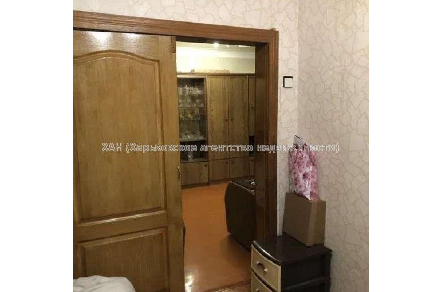 Продам квартиру, Мерефянское шоссе , 3  ком., 50 м², косметический ремонт 