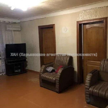 Продам квартиру, Мерефянское шоссе , 3 кім., 50 м², косметический ремонт 