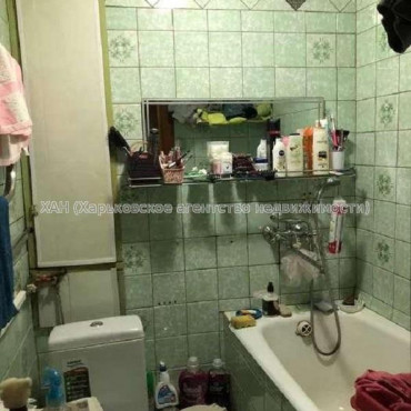 Продам квартиру, Мерефянское шоссе , 3 кім., 50 м², косметический ремонт 