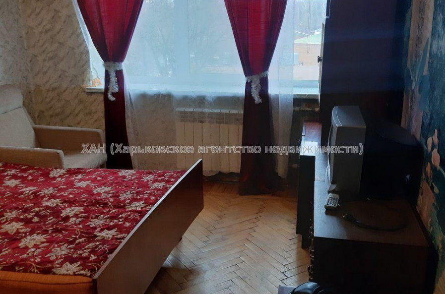 Продам квартиру, Мира ул. , 2  ком., 46 м², советский ремонт 