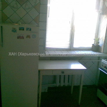 Продам квартиру, Мира ул. , 2 кім., 46 м², советский ремонт 